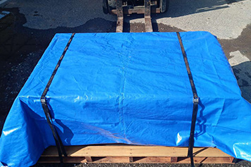 お客様からお預かりした太陽光パネルは、責任を持って弊社で保管します。