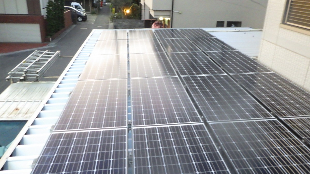 市川市　太陽光発電システム付きカーポート+蓄電池